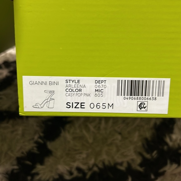 Pink heels - Picture 5 of 5